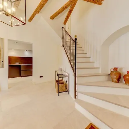 Sleeps 7 With Pool And Wifi * Pollenca